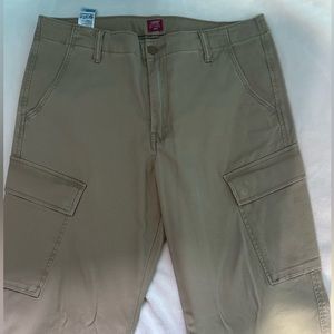Levi’s Cargo pants